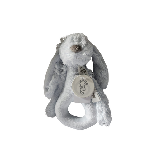 Met deze schattige Happy Horse Blue Rabbit Rattle Knuffel hoeft je kindje zich niet meer te vervelen! Rammelaar konijn Richie zorgt voor extra lang speelplezier.